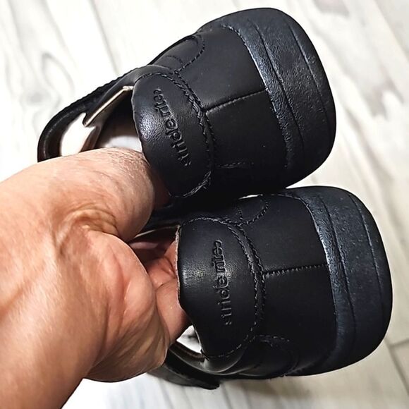 (S-3707)  Stride Rite Girl's Claire  Sz 4.5 Wide - Picture 9 of 11